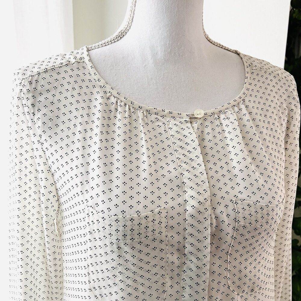 Clearance🎉Ann Taylor LOFT White Chiffon Lightweight Flowy Long Sleeve Blouse XS